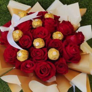 קופסת ורדים הולנדי במגוון צבעים ופוררו רושה